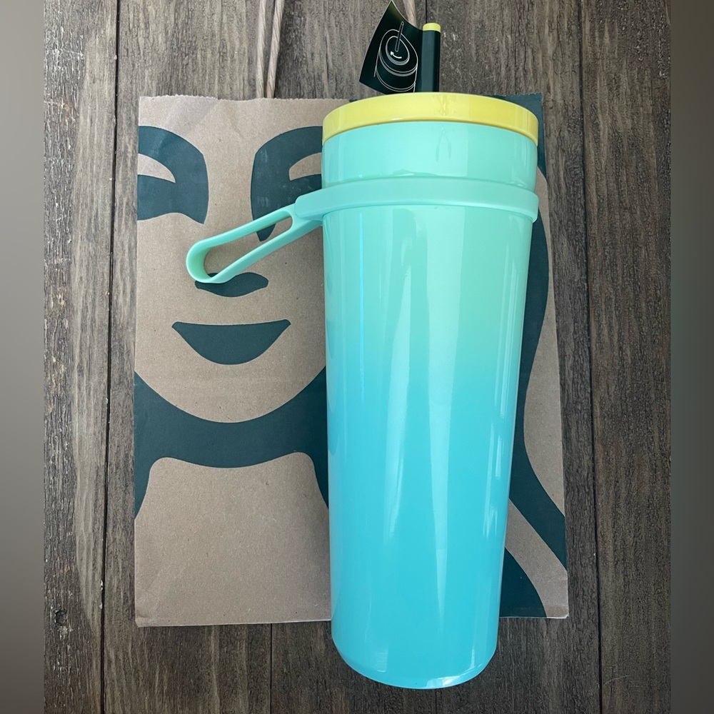 Starbucks Summer 2025 Strap
Vacuum Insulated Tumbler Leakproof Ombre Blue Green
